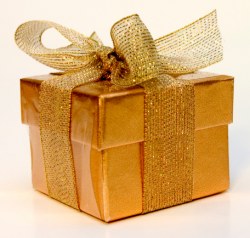 gold-jewelry-gift-box